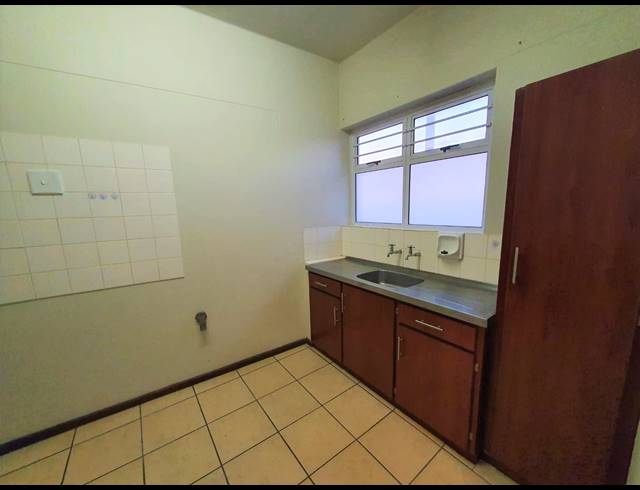 2 BEDROOM APARTMENT TO LET IN PAROW NORTH